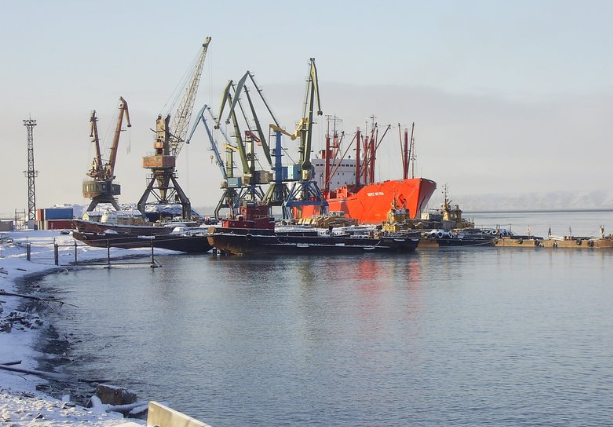 Завершение навигации 2024 года в морском порту Певек: рекордный грузооборот и 154 дня работы